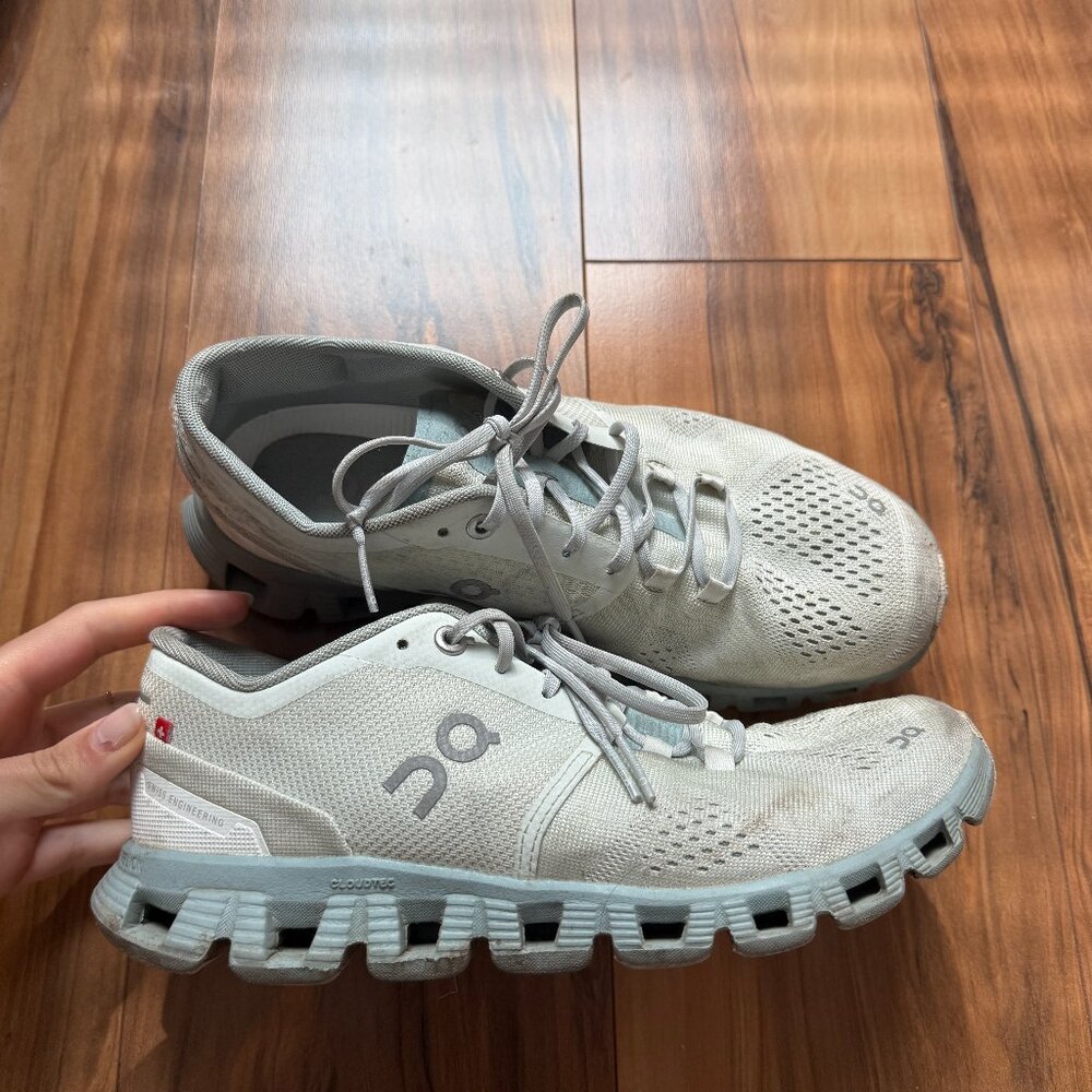 On Cloud x 2.0 Aloha Surf blue and white running shoes
